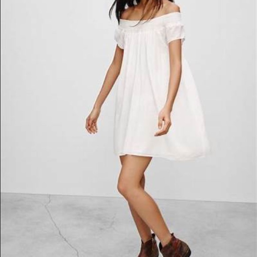 Aritiza white dress